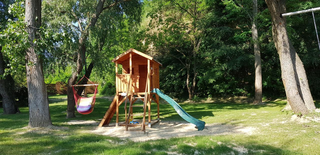 Kenese-Voelgye Villahotel Балатонкенесе Екстериор снимка